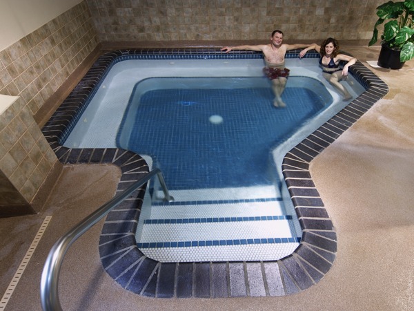 RadissonWhirlpoolEnd.jpgw600h450