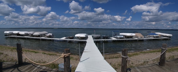2dockwideP8283315.jpgw600h242